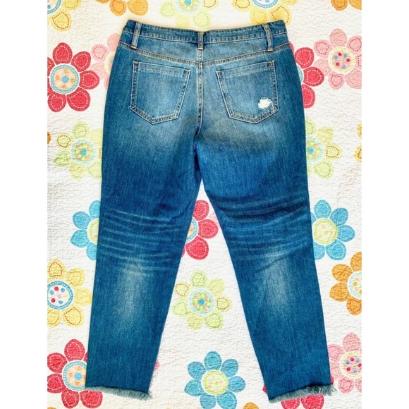 ASHLEY MASON Factory Distressed Raw Hem Crop Jeans - Picture 2 of 3